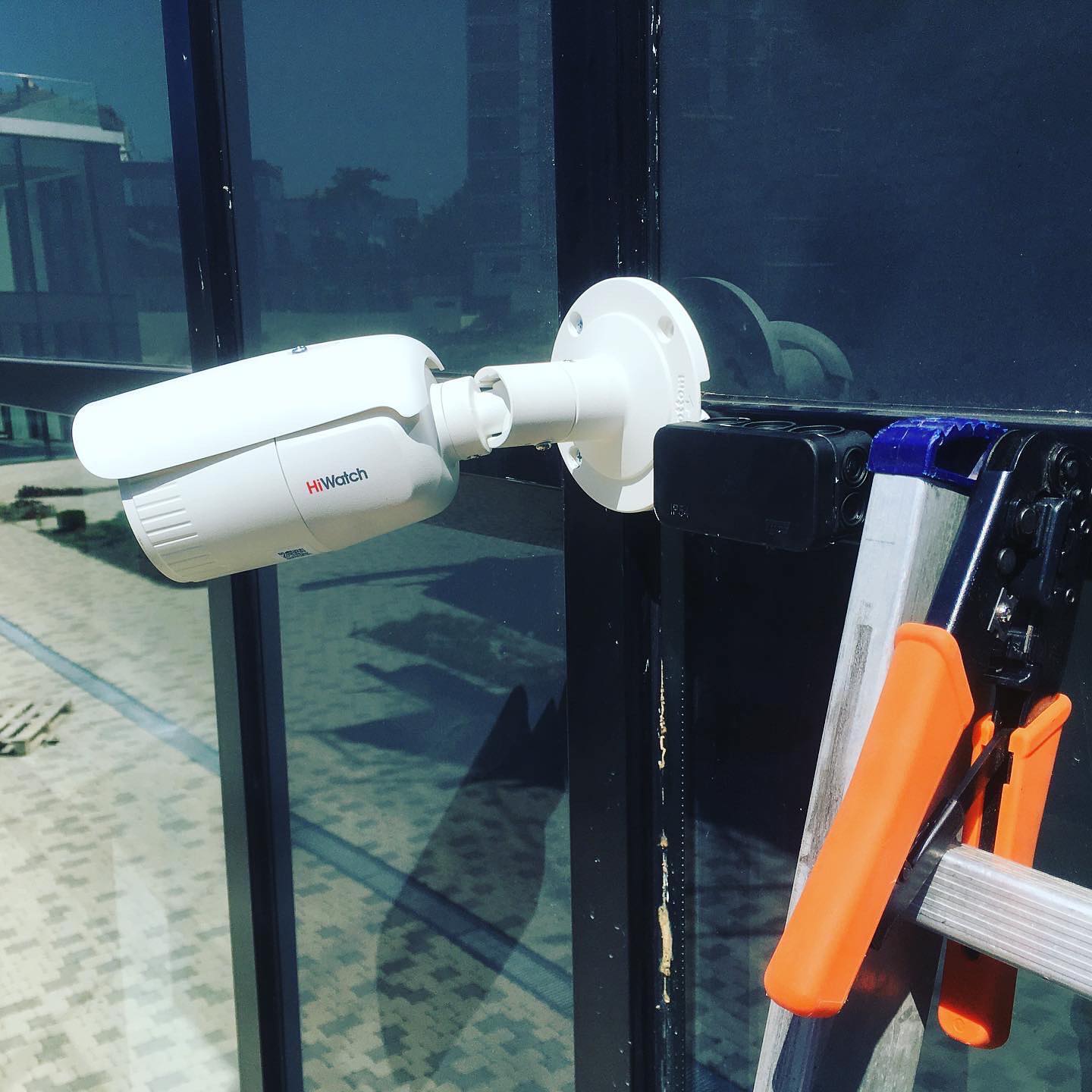 Residential video surveillance installation