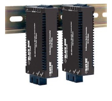 BLACK BOX NETWORK SERVICES LIC023A-R2   Fast Ethernet 100-Mbps Industrial Media Converter - 10/100-Mbps Copper to 100-Mbps Multimode Fiber, Hardened Temperature, 1300nm, 2km, SC