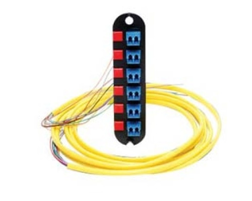 CORNING CCH-CP12-A9-P03RH        Closet Connector Housing CCH Panel, pigtailed, LC connectors, Duplex, UPC, 12 fiber, Single-mode OS2