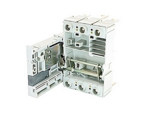ABB  KT5WFHR   3 pole with rear horizontal terminal draw out kit for use on T5 circuit breakers