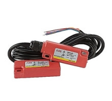 ABB  2TLA050054R4100   Sense 5 coded non-contact safety switch with 2m cable, 2NC, 1NO contacts and LED