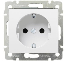 Socket Valena with grounding 2P+E, with shutters, white (774222)