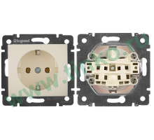 Socket Valena 2К+З 10/16А, ivory (774320)