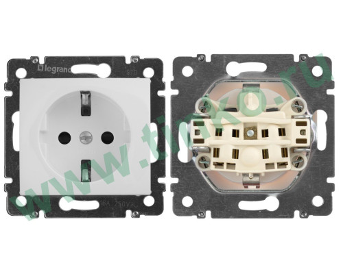 Socket Valena 2К+3 10/16А, white (774420)