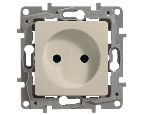 Socket 2K ETIKA, ivory (672320)